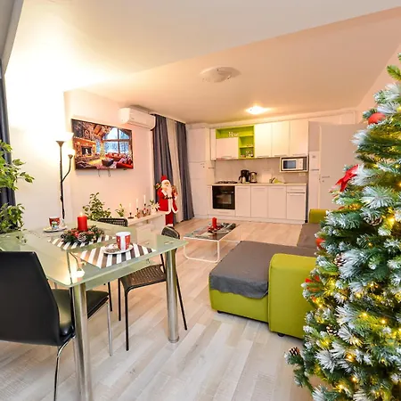 Unirii - Luxury Shabbat Appartement Boekarest